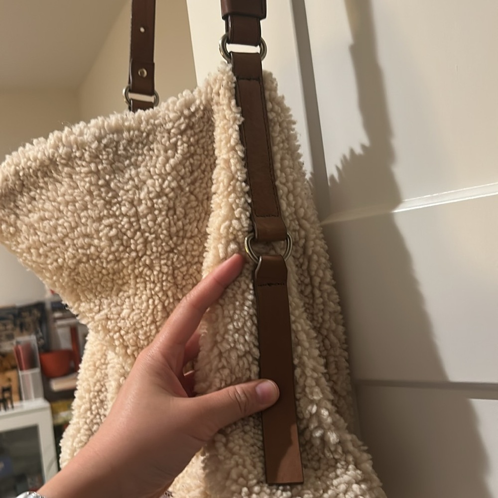 UGG Australia Quinn Shearling Hobo 100% sheepskin - Picture 4 of 16